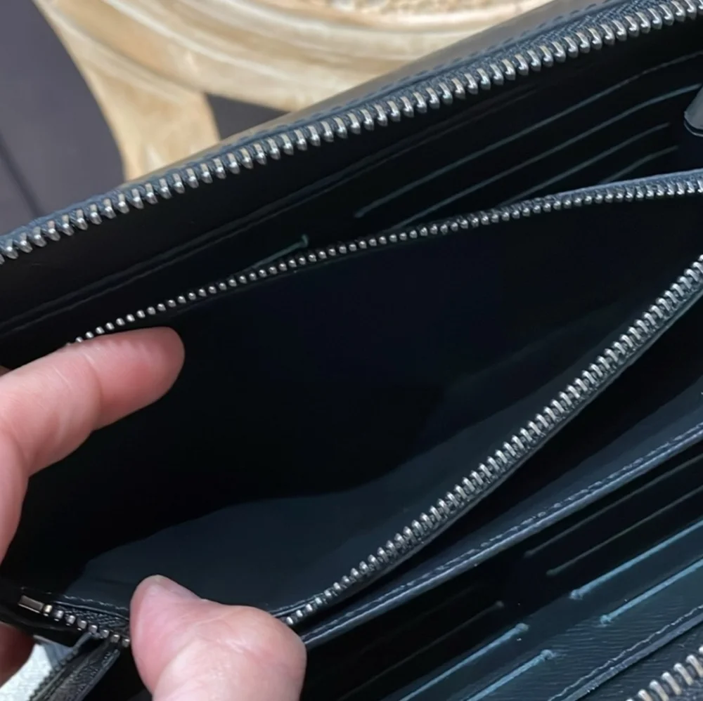 Louis Vuitton Eclipse Monogram Zippy Organizer Wallet Bag/Unisex - Picture 10 of 11